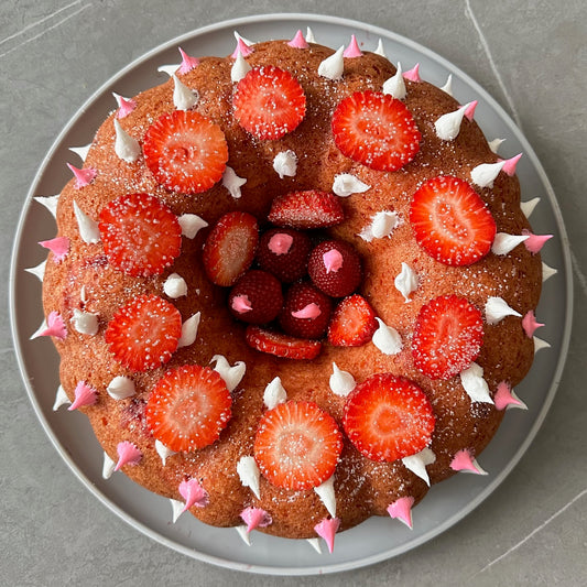 Bussin Bundt Cake, Strawberry Punk Thorns