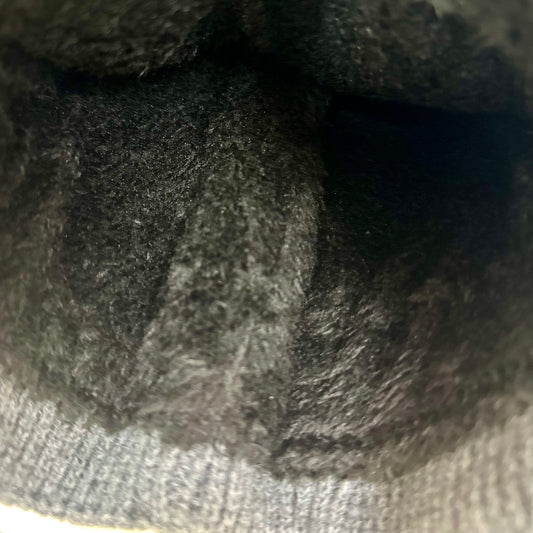 Quinn Silver Crest Wave Pom Beanie