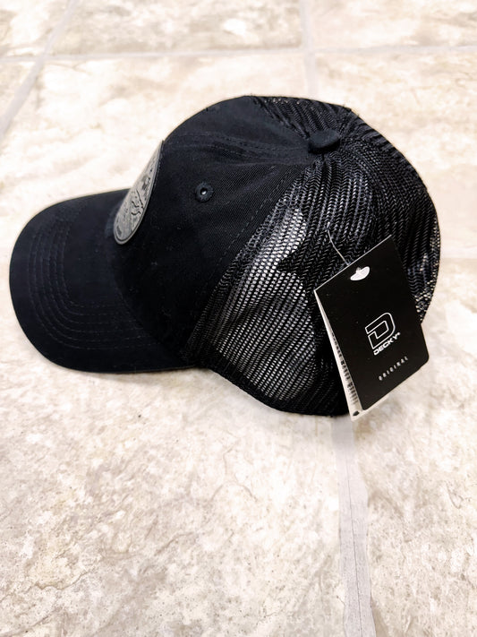 Alaska North to the Future Grey Patch x Relaxed Fit Mesh Trucker Black Hat