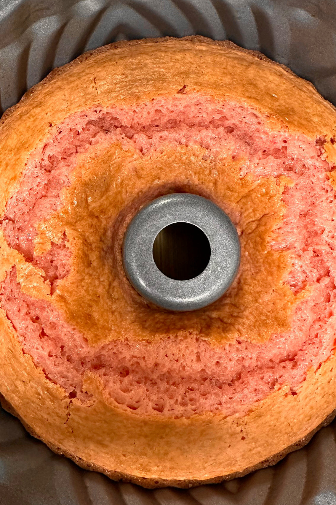 Bussin Bundt Cake, Bavarian Mold