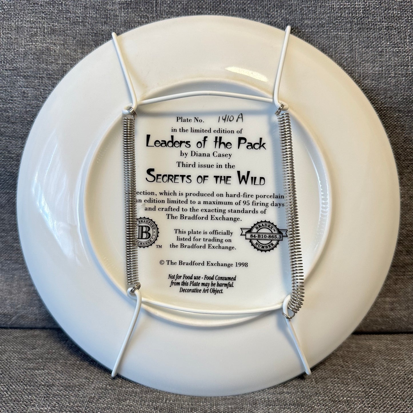 Leaders of the Pack Secrets of the Wild Wolves Porcelain Collectible Plate