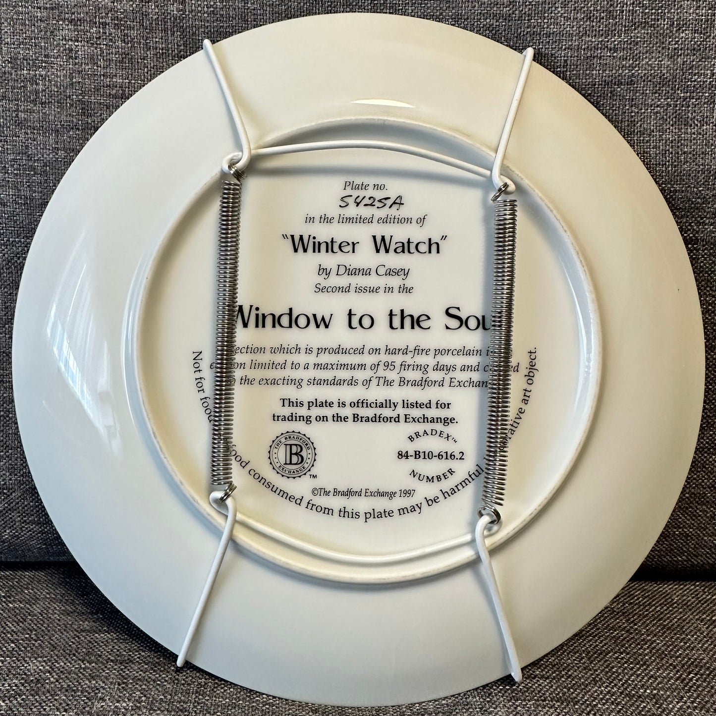 Winter Watch Window to the Soul Wolf Pack Porcelain Collectible Plate