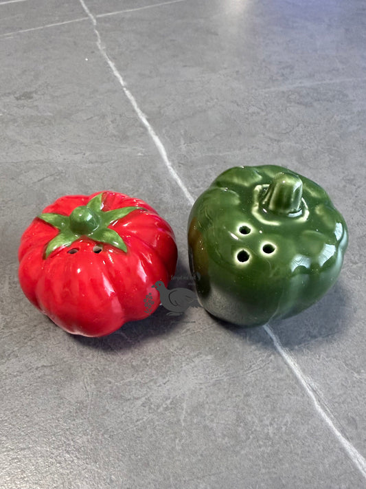 2pc Tomato & Green Bell Pepper Mini Salt & Pepper Shaker Set